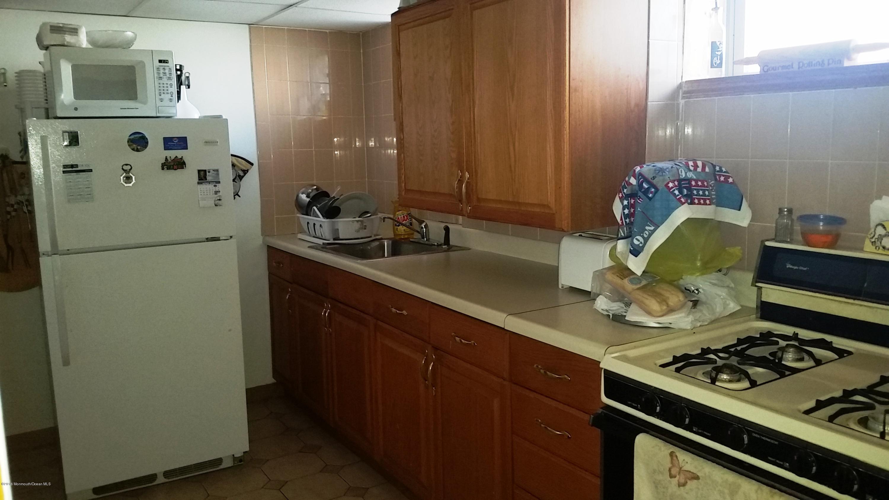 75 Nottingham Drive Brick, NJ 08724 - Photo 24 of 33 kitchen in bsmt