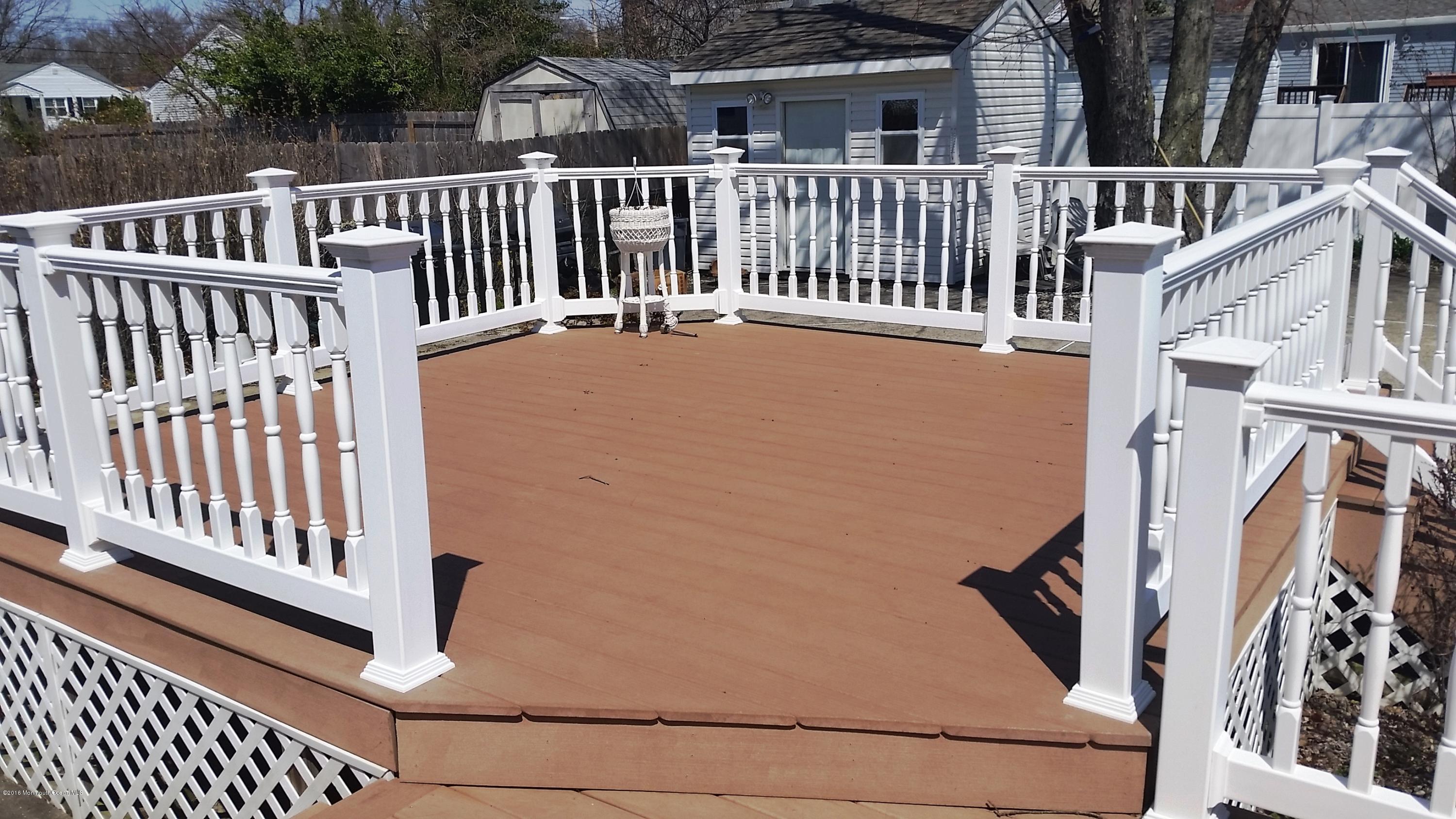75 Nottingham Drive Brick, NJ 08724 - Photo 26 of 33 Multi level deck