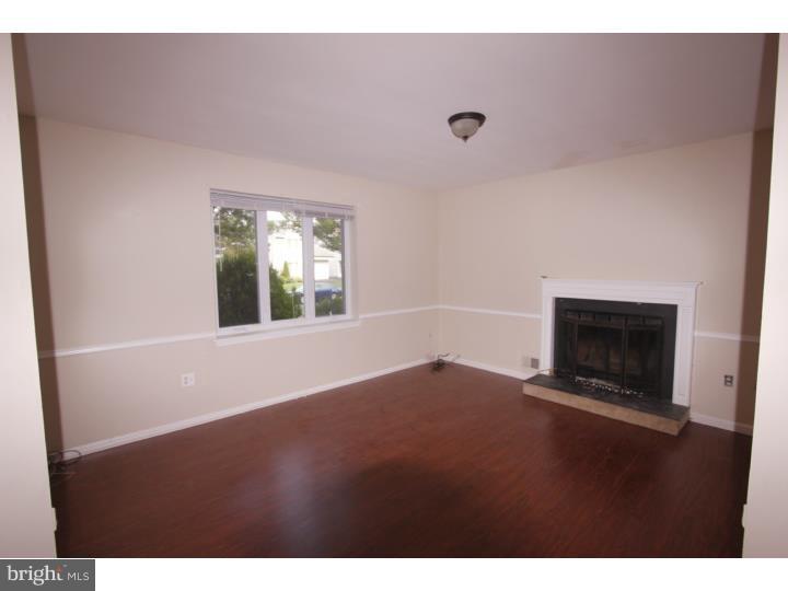 58 Allison Road East Windsor, NJ 08520 - Photo 2 of 25 Living Room