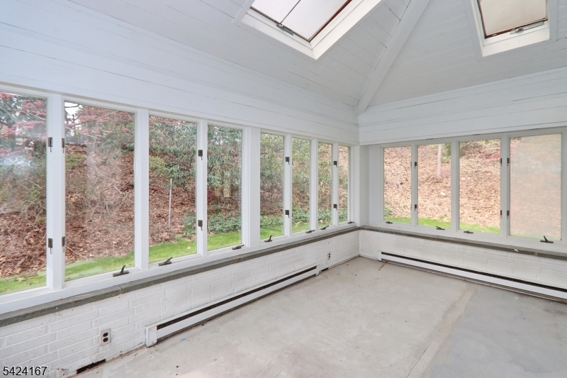 1495 Fox Trail Mountainside, NJ 07092 - Photo 7 of 42