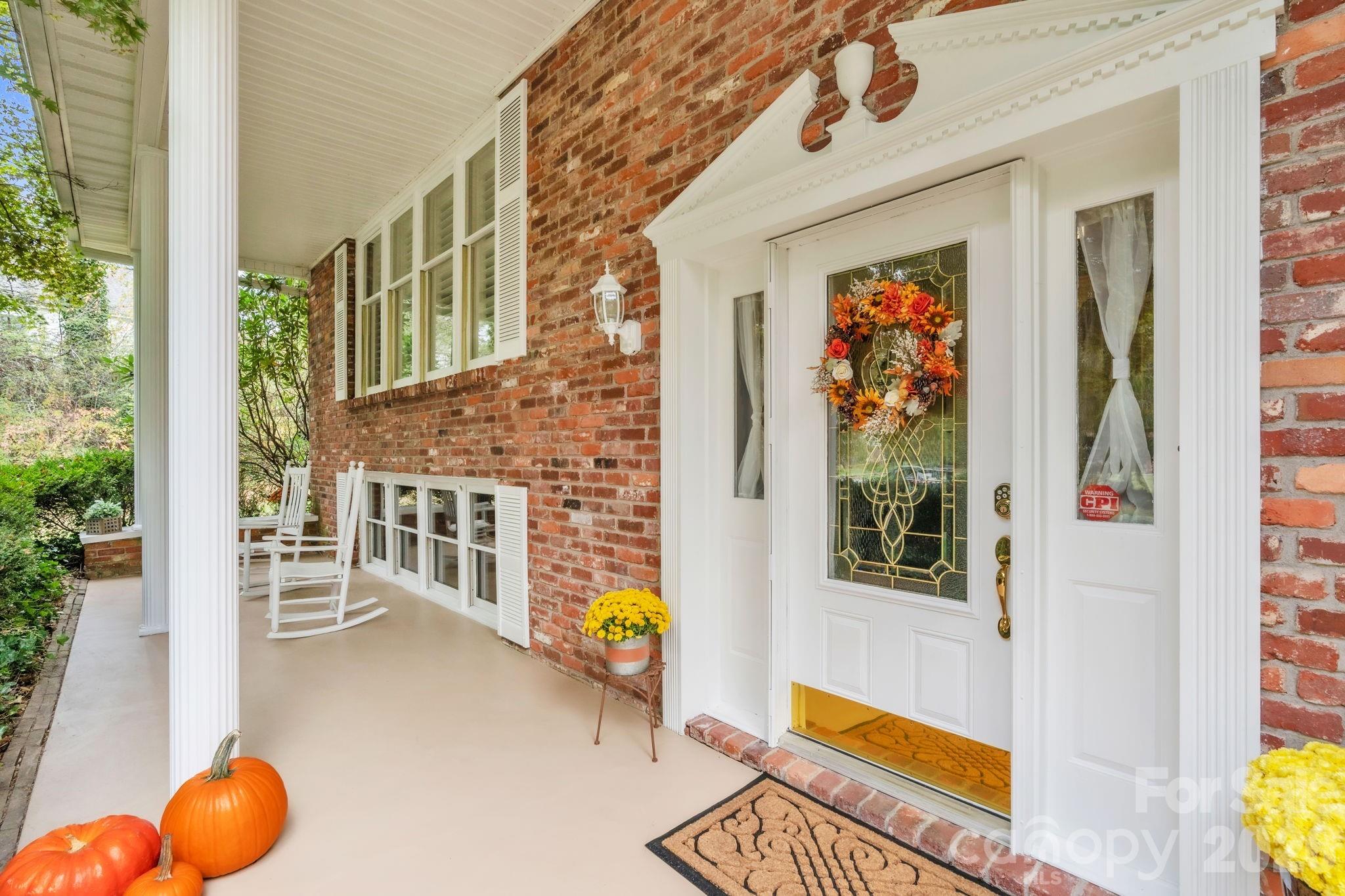 219 Raintree Drive Hendersonville, NC 28791 - Photo 2 of 23