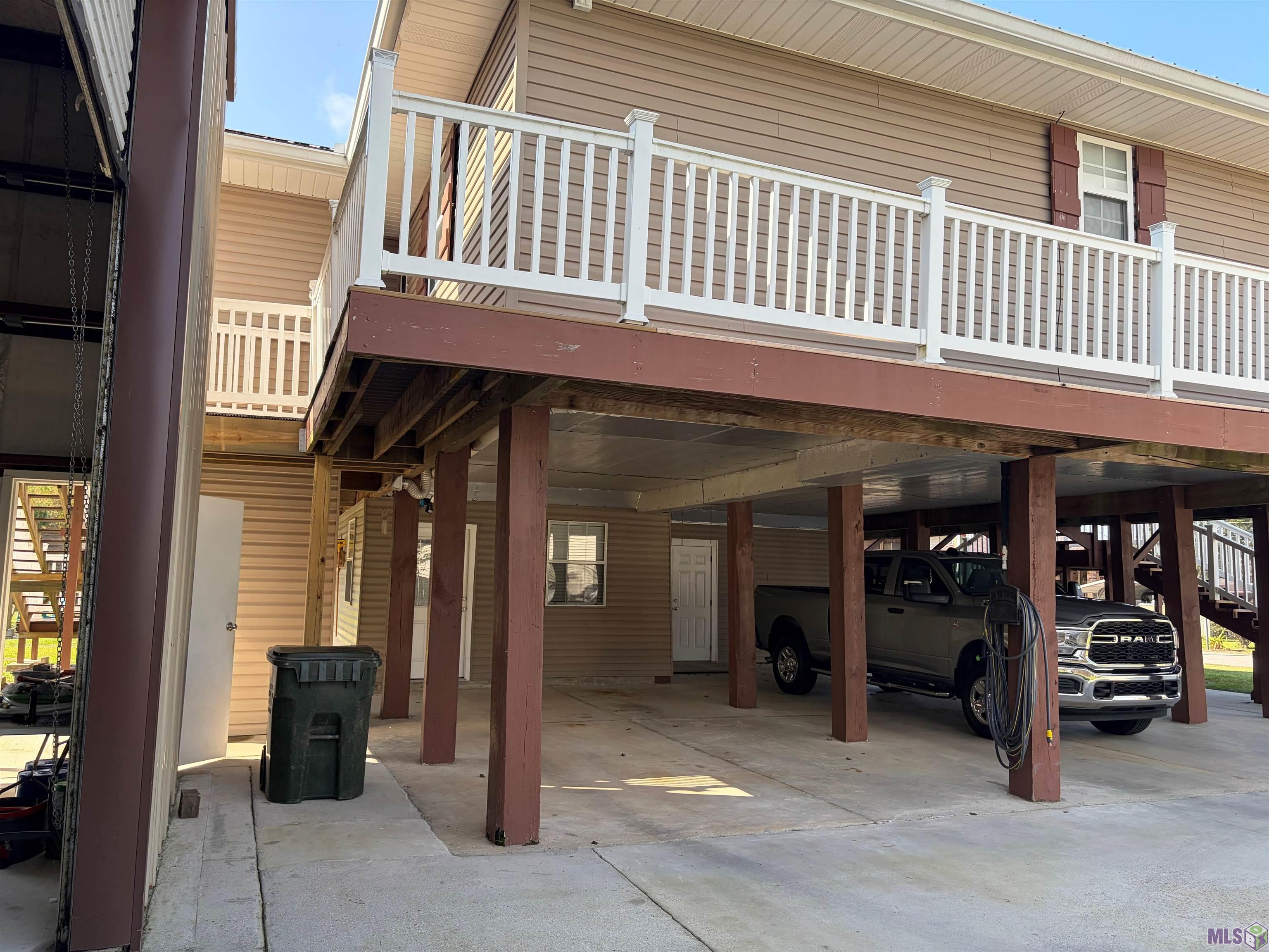 305 R J Drive Chauvin, LA 70344 - Photo 11 of 18