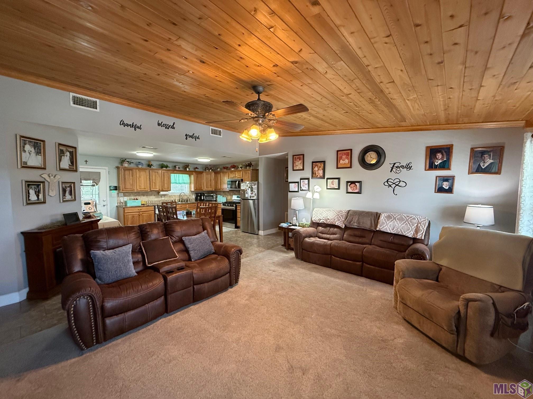 305 R J Drive Chauvin, LA 70344 - Photo 3 of 18