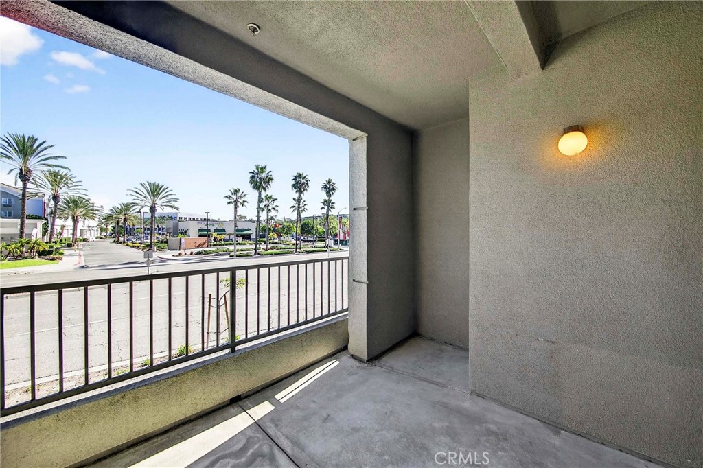 1801 East Katella Avenue, Unit 2139 Anaheim, CA 92805 - Photo 20 of 36 Patio/Balcony