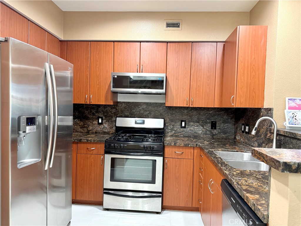 1801 East Katella Avenue, Unit 2139 Anaheim, CA 92805 - Photo 8 of 37