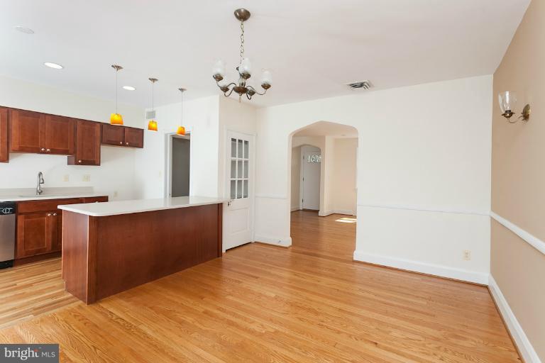 4 Dunkirk Road Baltimore, MD 21212 - Photo 14 of 26 Dining Room