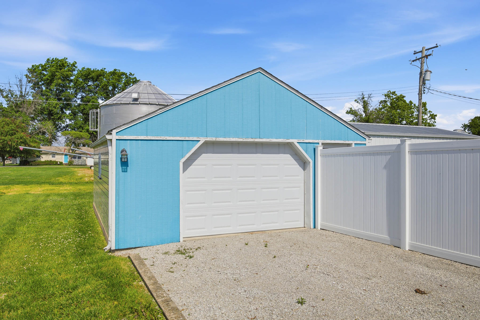 209 South Broadway Hoffman, IL 62250 - Photo 36 of 59