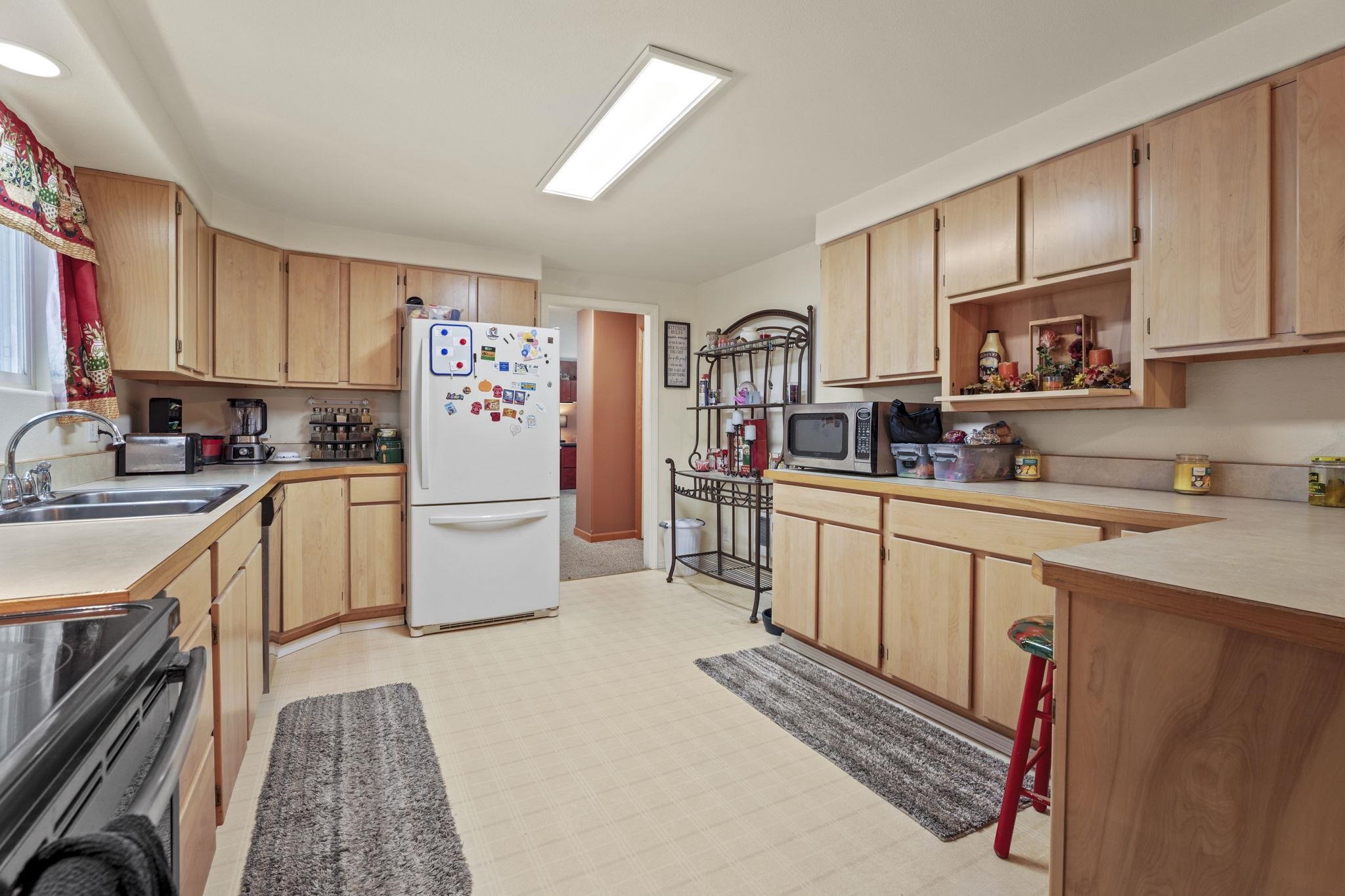 13122 Deer Valley Road Newport, WA 99156 - Photo 5 of 50