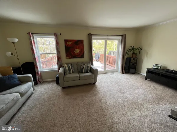 $3,500 | 6458 Autumn Glen Court, Alexandria, VA 22312