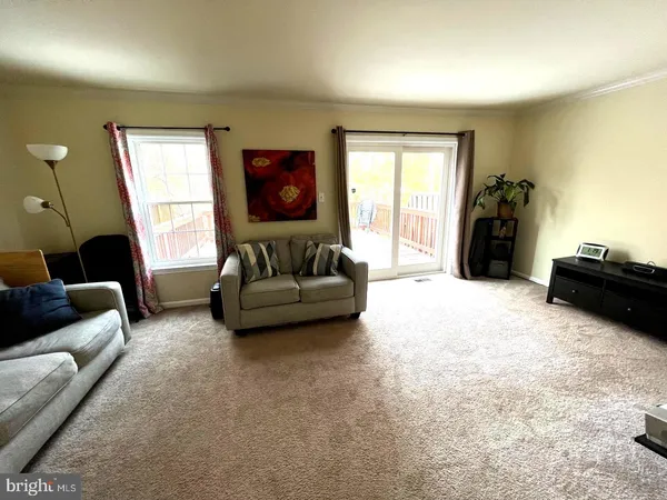 $3,400 | 6458 Autumn Glen Court, Alexandria, VA 22312