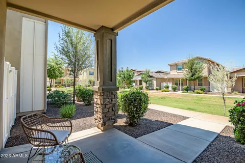 $475,000 | 2252 South Basmath Lane, Gilbert, AZ 85295