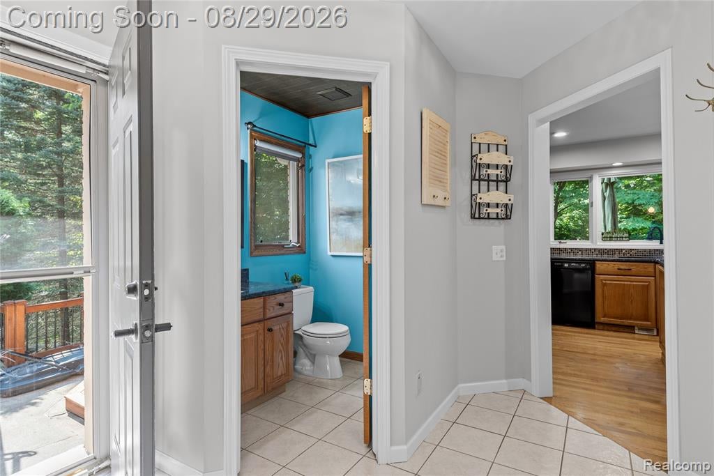 1733 Apple Ridge Court Rochester Hills, MI 48306 - Photo 22 of 51 Gallery Image 22