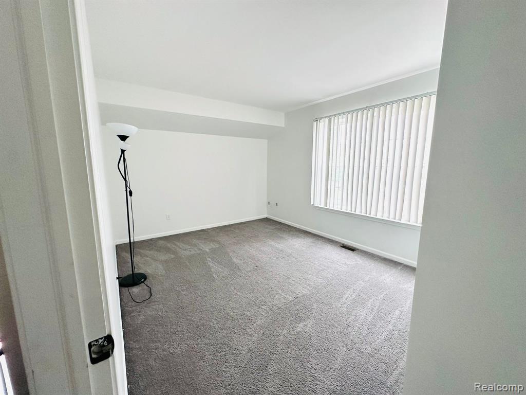 521 Cherry Grove Road Canton, MI 48188 - Photo 16 of 24