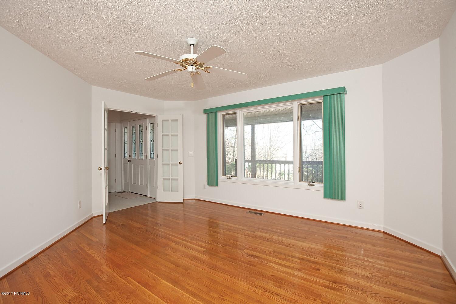 716 Hughes Road Hampstead, NC 28443 - Photo 13 of 50 Office or living/den