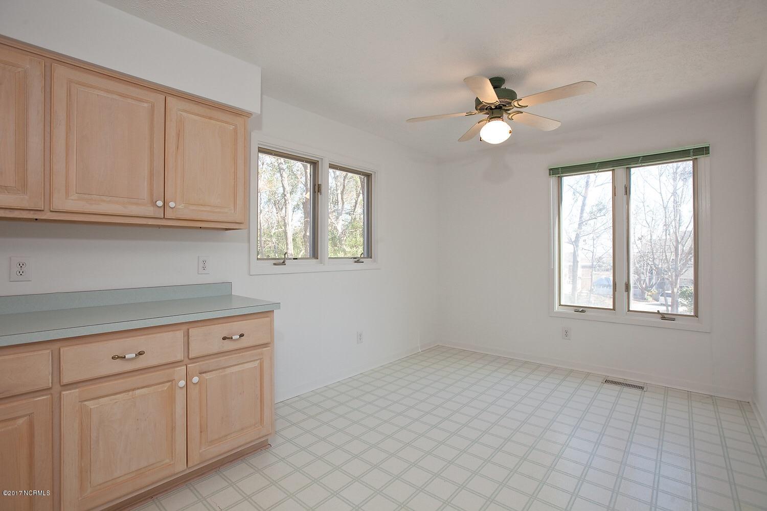 716 Hughes Road Hampstead, NC 28443 - Photo 6 of 50 image