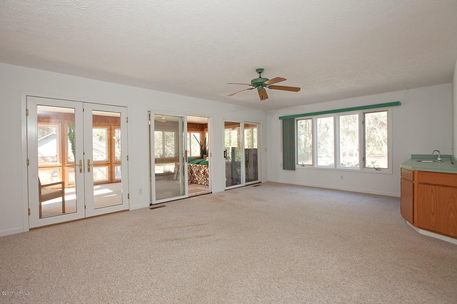 716 Hughes Road Hampstead, NC 28443 - Photo 10 of 50 image