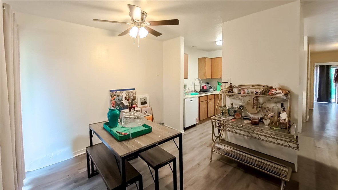2802 Forest Bend Drive Bryan, TX 77801 - Photo 2 of 11 a living room with furniture