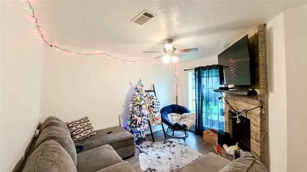 $1,125 | 2802 Forest Bend Drive, Bryan, TX 77801