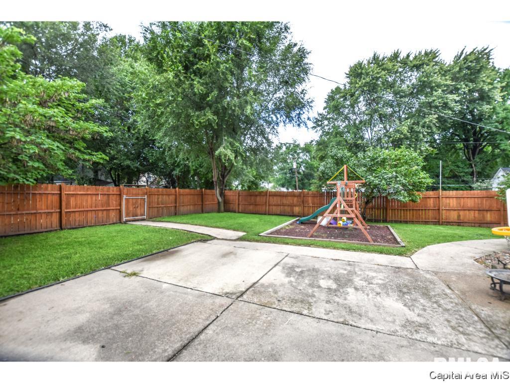 1229 North 3rd Street Springfield, IL 62702 - Photo 9 of 28