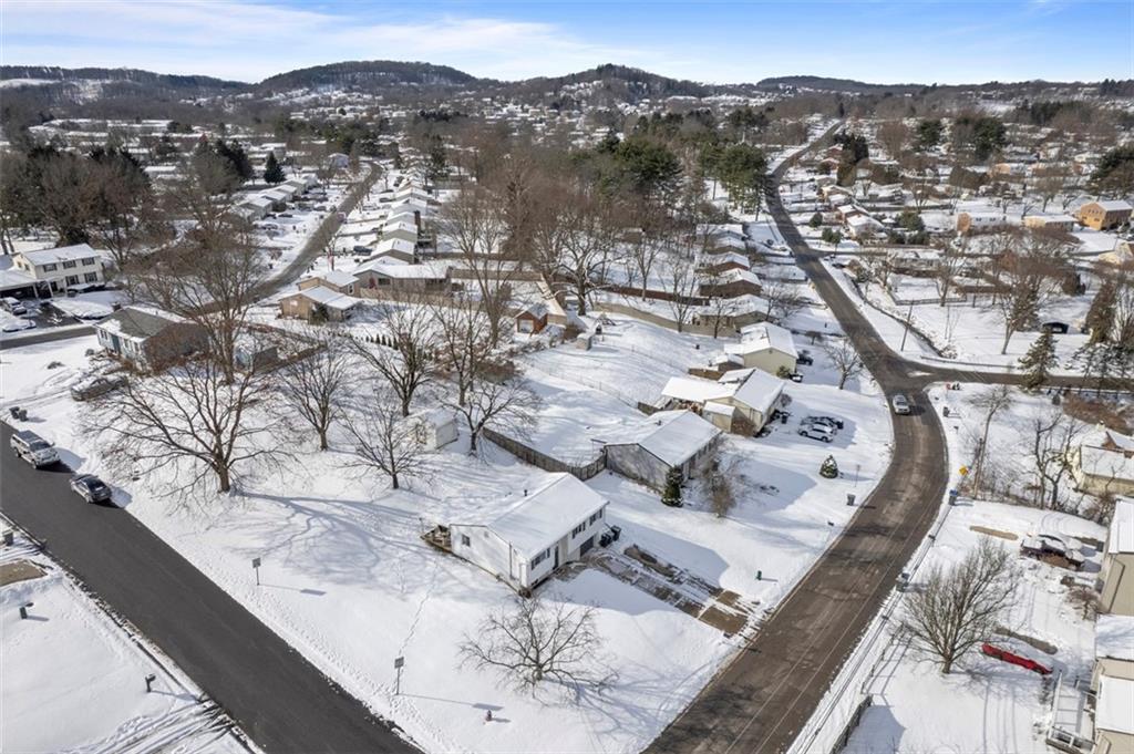 62 Rolling Road Cranberry Township, PA 16066 - Photo 33 of 34 Located just minutes from the heart of Cranberry. Stores, parks, restaurant and more are only a mile way.