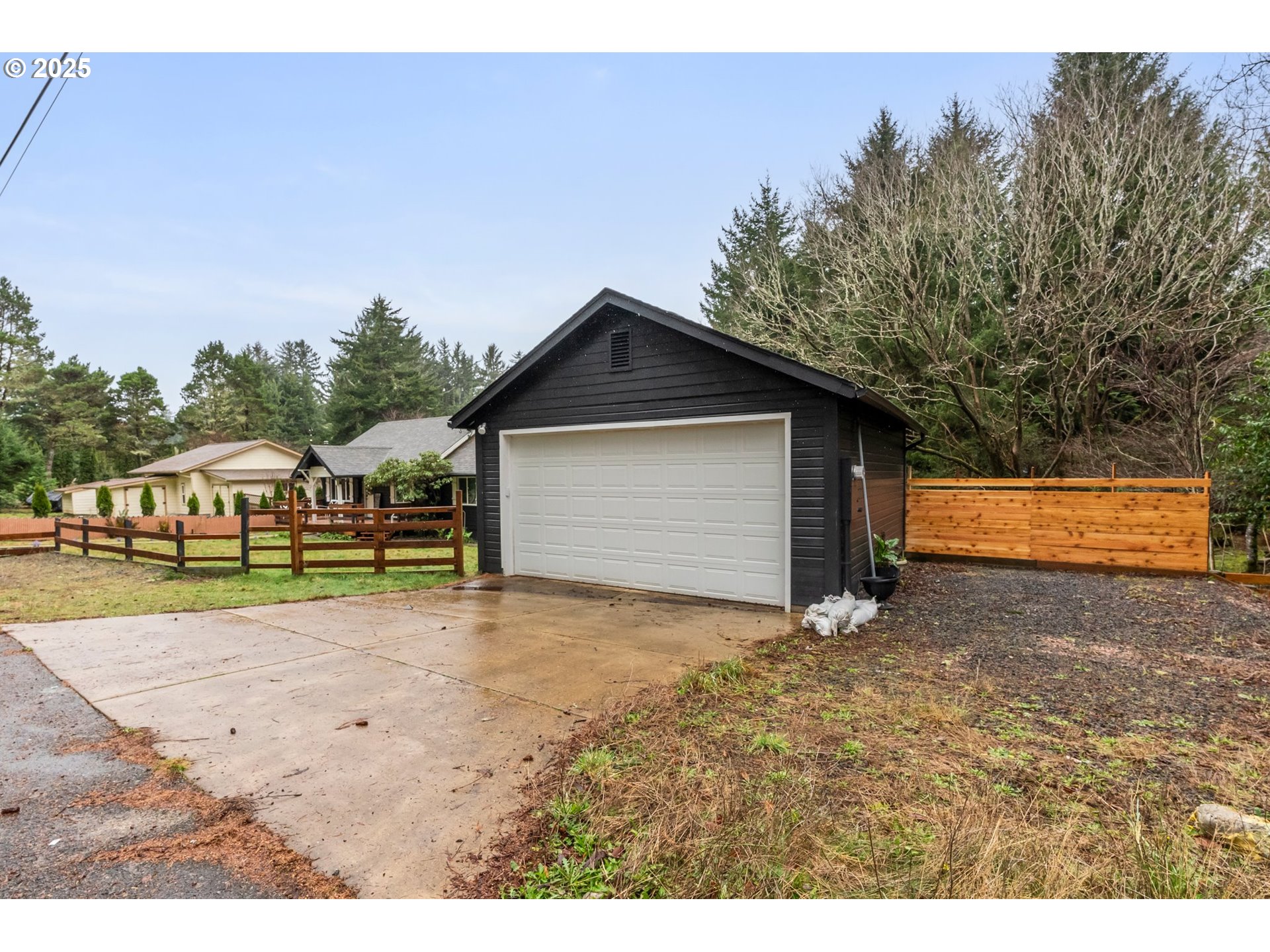 83228 North Pioneer Road Florence, OR 97439 - Photo 25 of 30