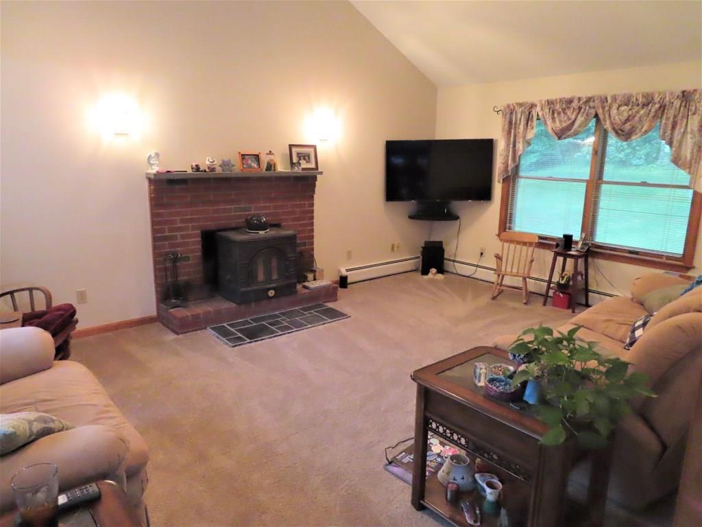 327 Knower Road Westminster, MA 01473 - Photo 10 of 32 Gallery Image 10