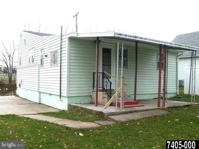 137 Beck Mill Road Hanover, PA 17331 - Photo 3 of 9 Gallery Image 3