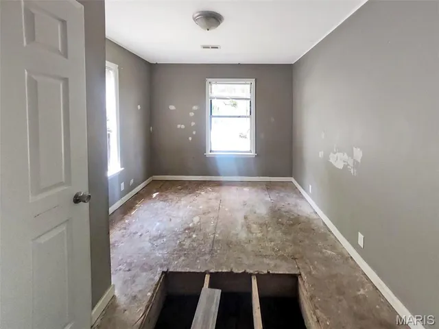 $34,900 | 703 West Main Street, Bismarck, MO 63624