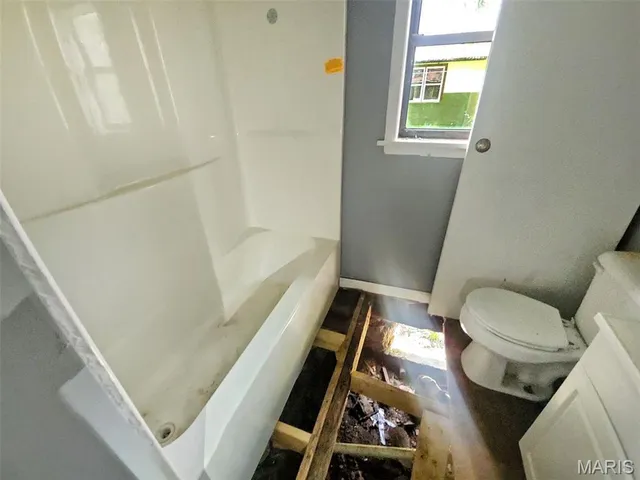 $34,900 | 703 West Main Street, Bismarck, MO 63624