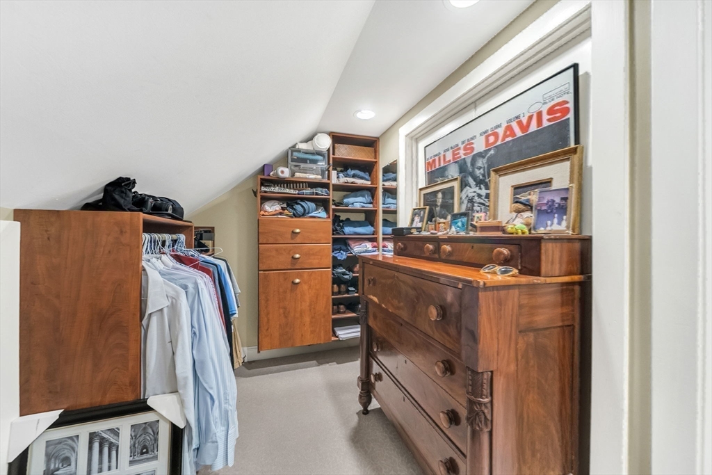 44 Old Road Weston, MA 02493 - Photo 23 of 33