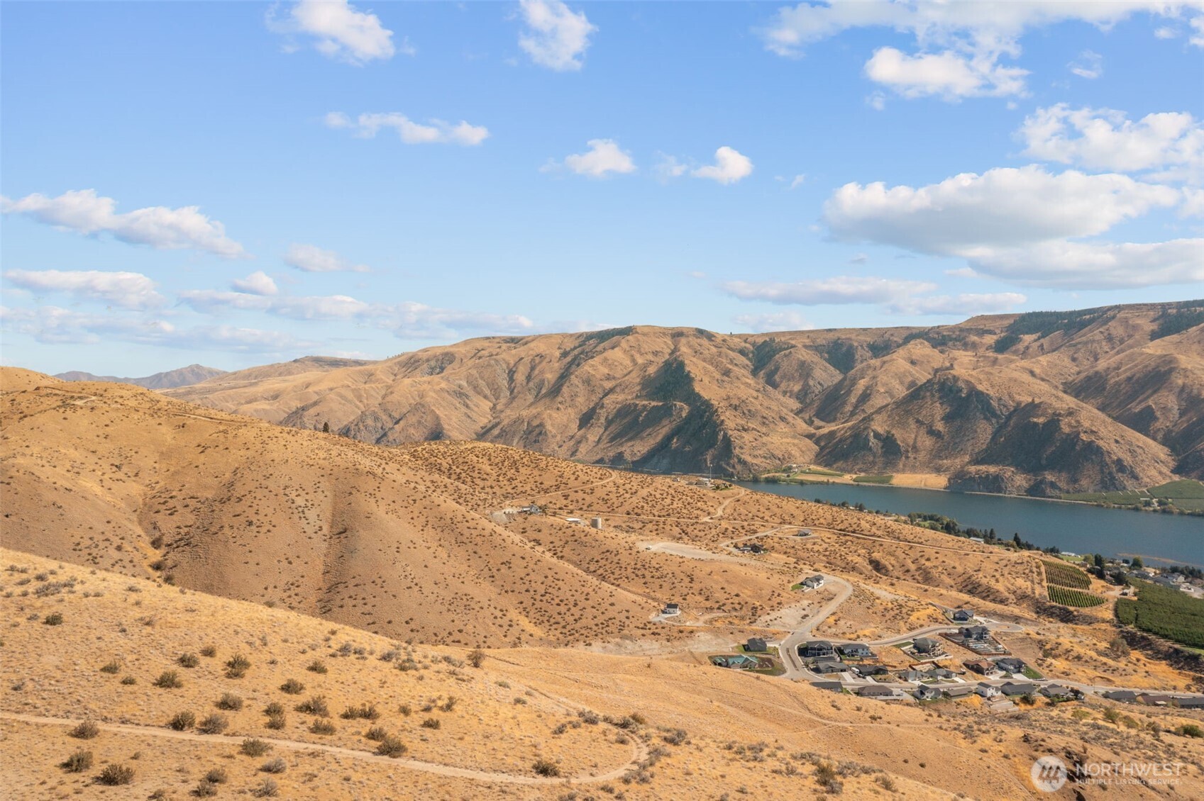 0 Entiat River Road, Unit LOT 5 Entiat, WA 98822 - Photo 22 of 36 a view of a snow on the beach