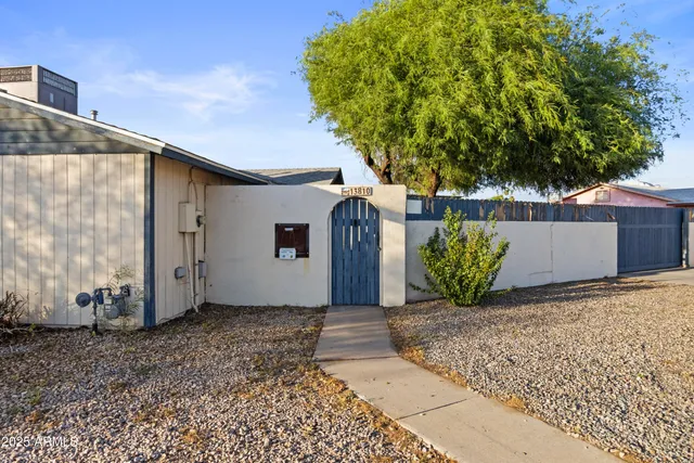 $2,400 | 13810 North 48th Avenue, Glendale, AZ 85306