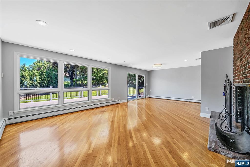 128 Beverly Road Fairfield, NJ 07004 - Photo 20 of 44