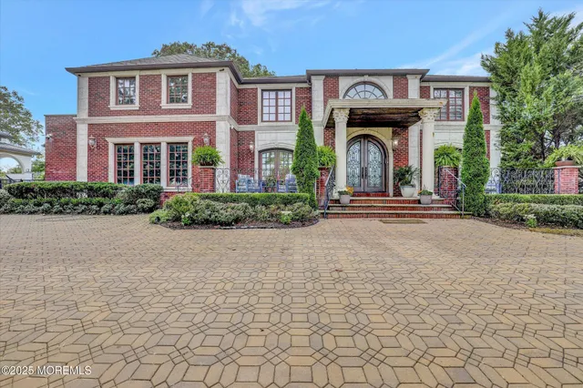 $200,000 | 13 Valley Forge Road, Eatontown, NJ 07724