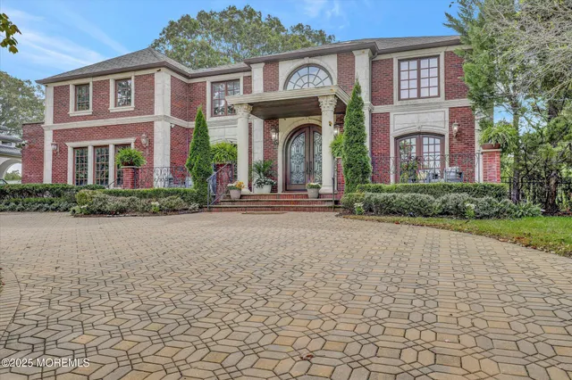 $200,000 | 13 Valley Forge Road, Eatontown, NJ 07724