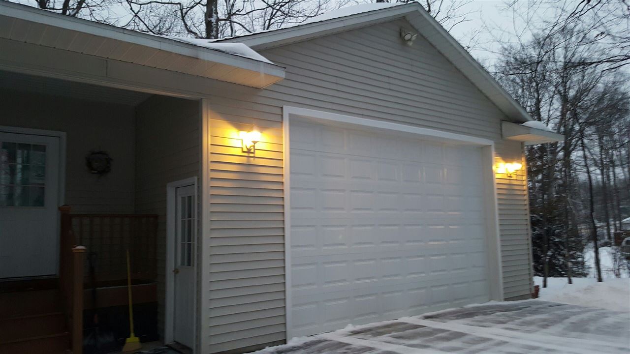 74 South Four Mile Road Traverse City, MI 49696 - Photo 6 of 32 1826880-5.JPG