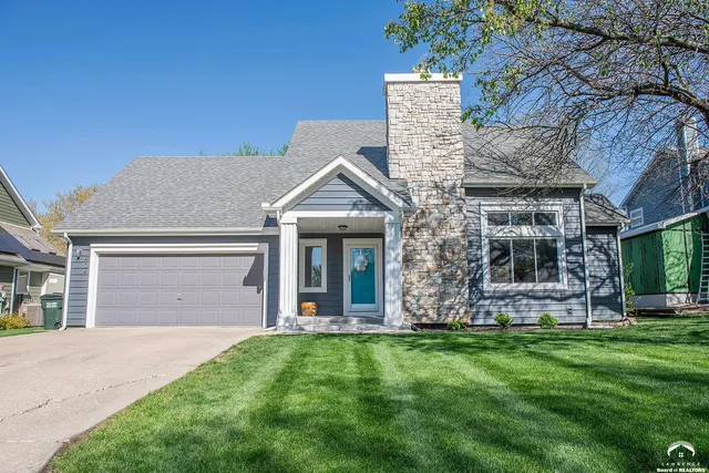 $449,900 | 404 Jane Court, Lawrence, KS 66049