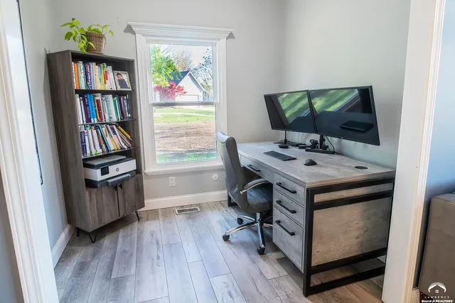 $449,900 | 404 Jane Court, Lawrence, KS 66049