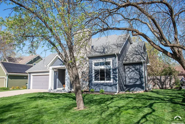 $449,900 | 404 Jane Court, Lawrence, KS 66049