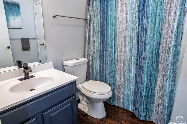 $449,900 | 404 Jane Court, Lawrence, KS 66049