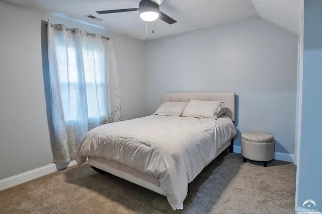 $449,900 | 404 Jane Court, Lawrence, KS 66049