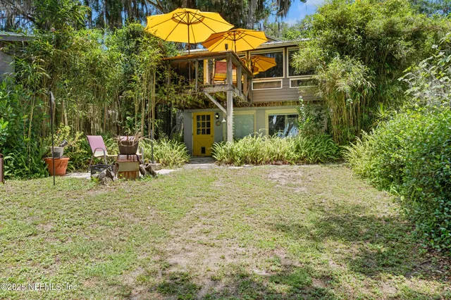 $999,999 | 603 Front Street, Welaka, FL 32193