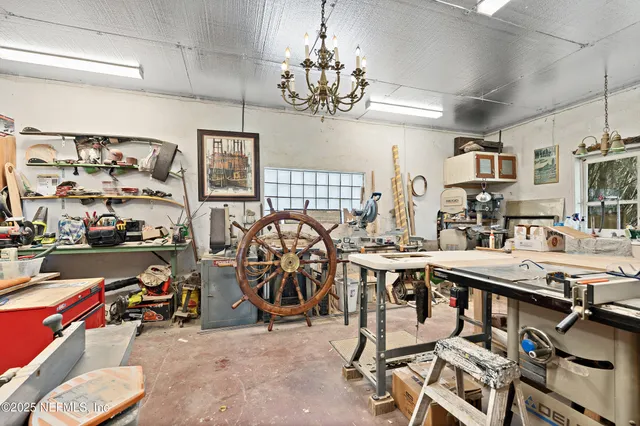 $999,999 | 603 Front Street, Welaka, FL 32193