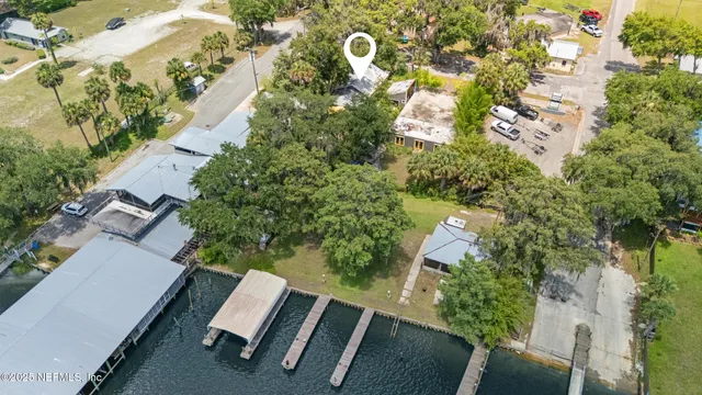 $999,999 | 603 Front Street, Welaka, FL 32193