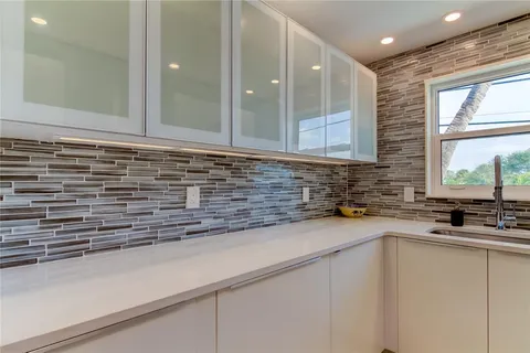 $324,900 | 3575 Gulf Boulevard, Unit 204, St. Pete Beach, FL 33706