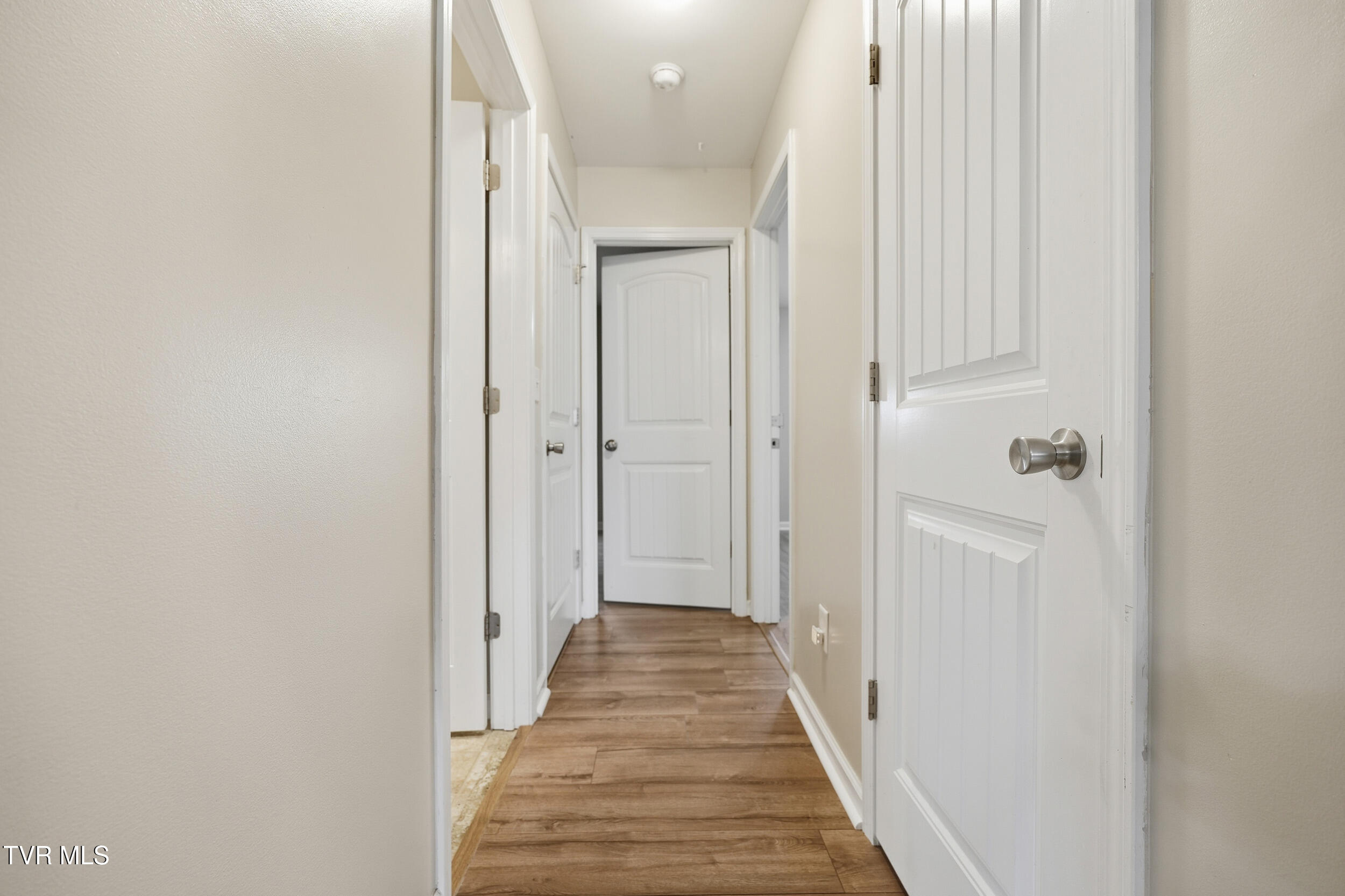 2504 Overlook Road Kingsport, TN 37664 - Photo 11 of 22 DSC02820