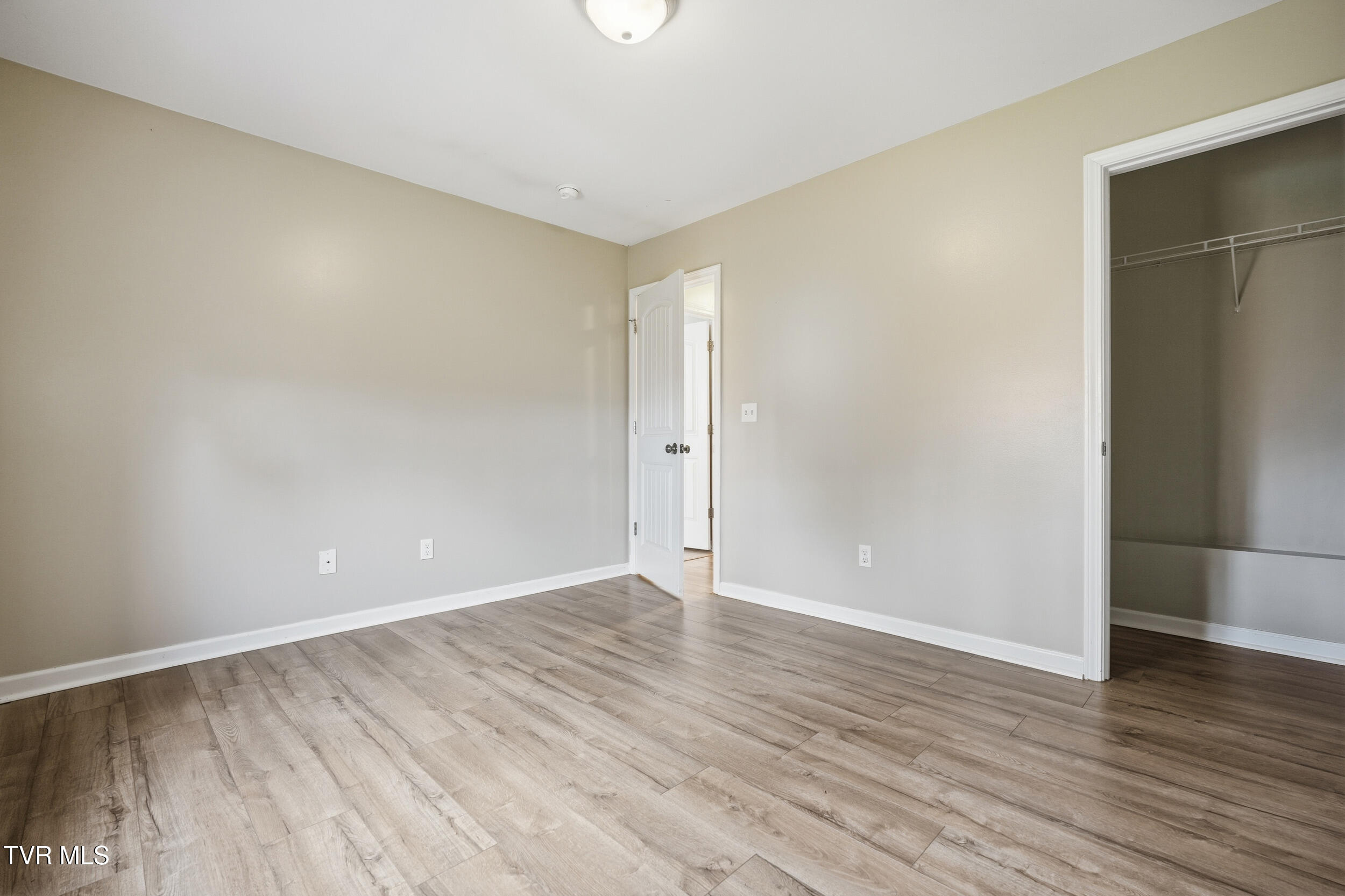 2504 Overlook Road Kingsport, TN 37664 - Photo 14 of 22 DSC02829