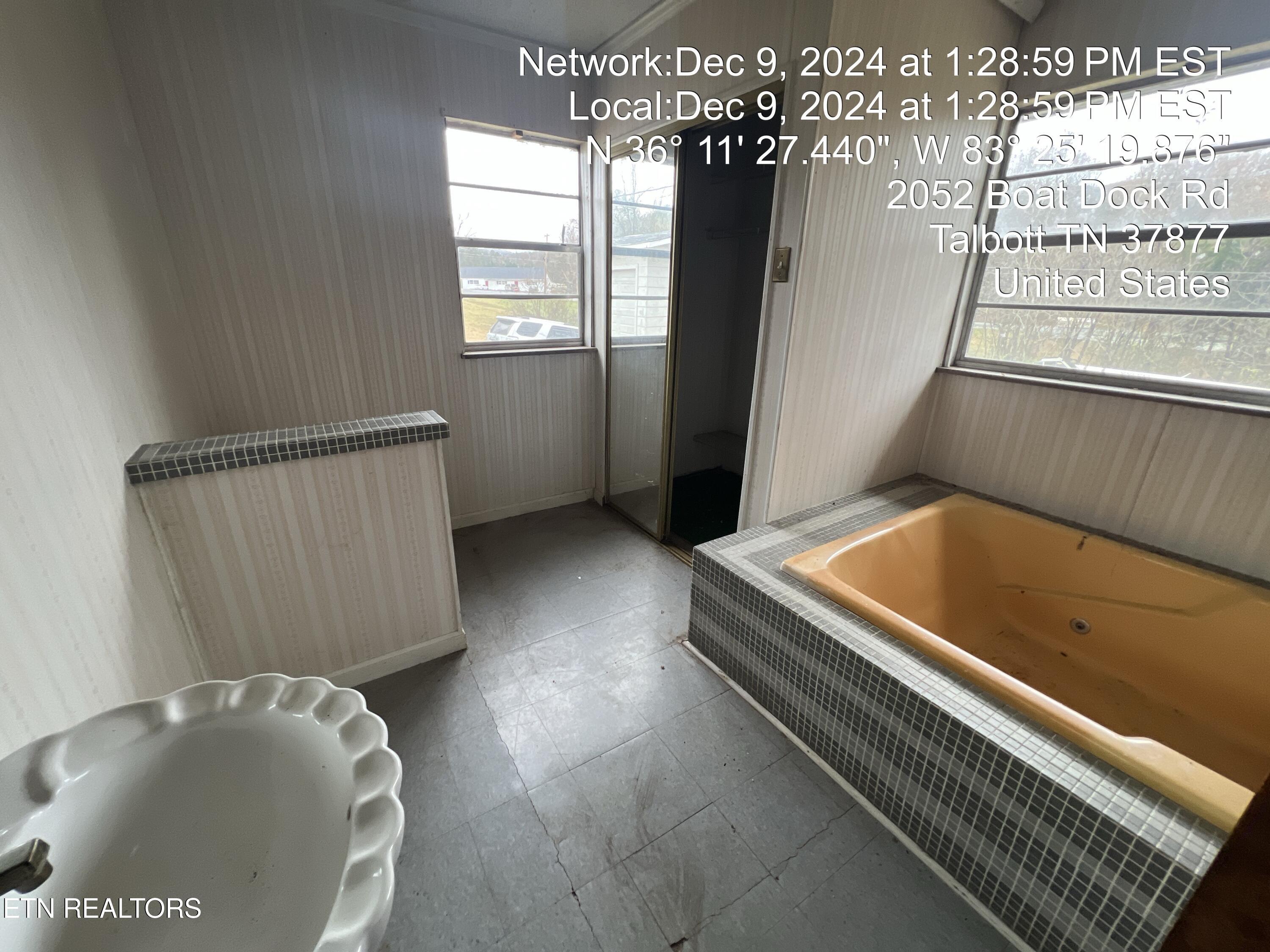 2052 Boat Dock Road Talbott, TN 37877 - Photo 17 of 24 20241209_182859076_iOS