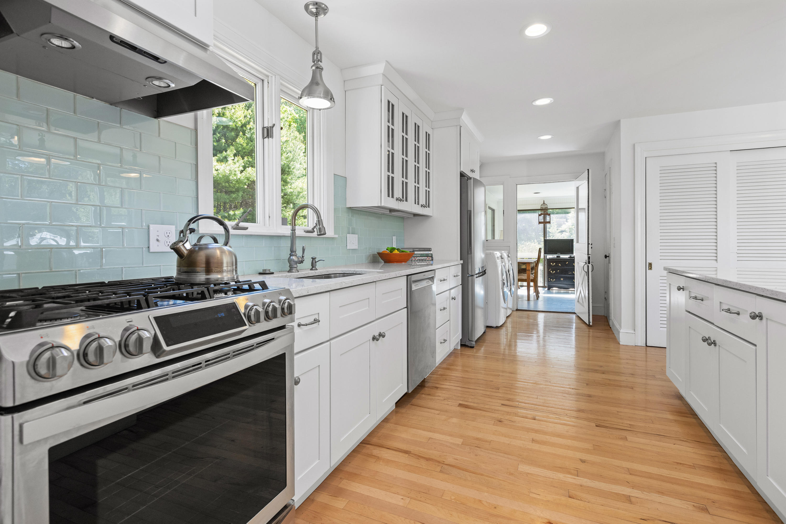 27 Foreside Road Cumberland, ME 04110 - Photo 7 of 62 Kitchen