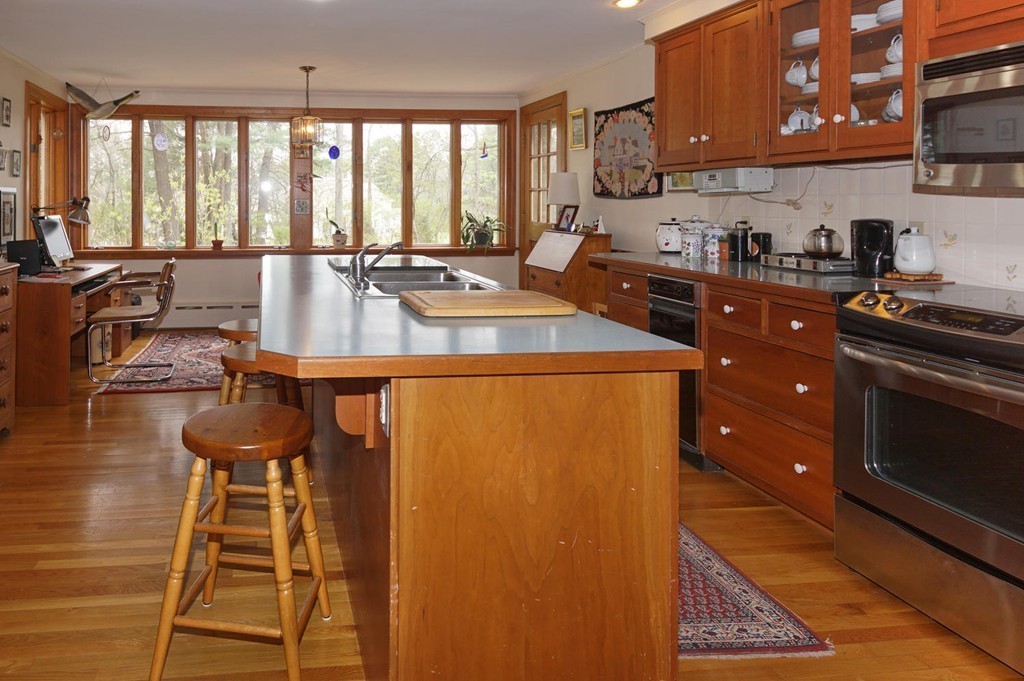 14 Normandie Road Dover, MA 02030 - Photo 5 of 24 Gallery Image 5